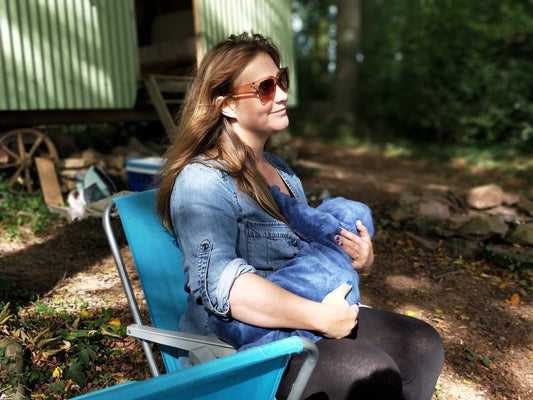 How to Make Breastfeeding Easier on the Go
